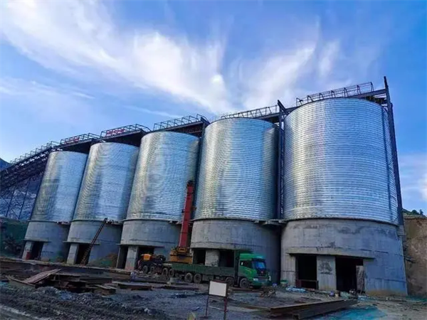 怀柔螺旋咬口钢板仓施工现场